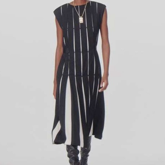 ZARA Box Pleated Wool Midi/Maxi Limited Edition Dress - Picture 8 of 14